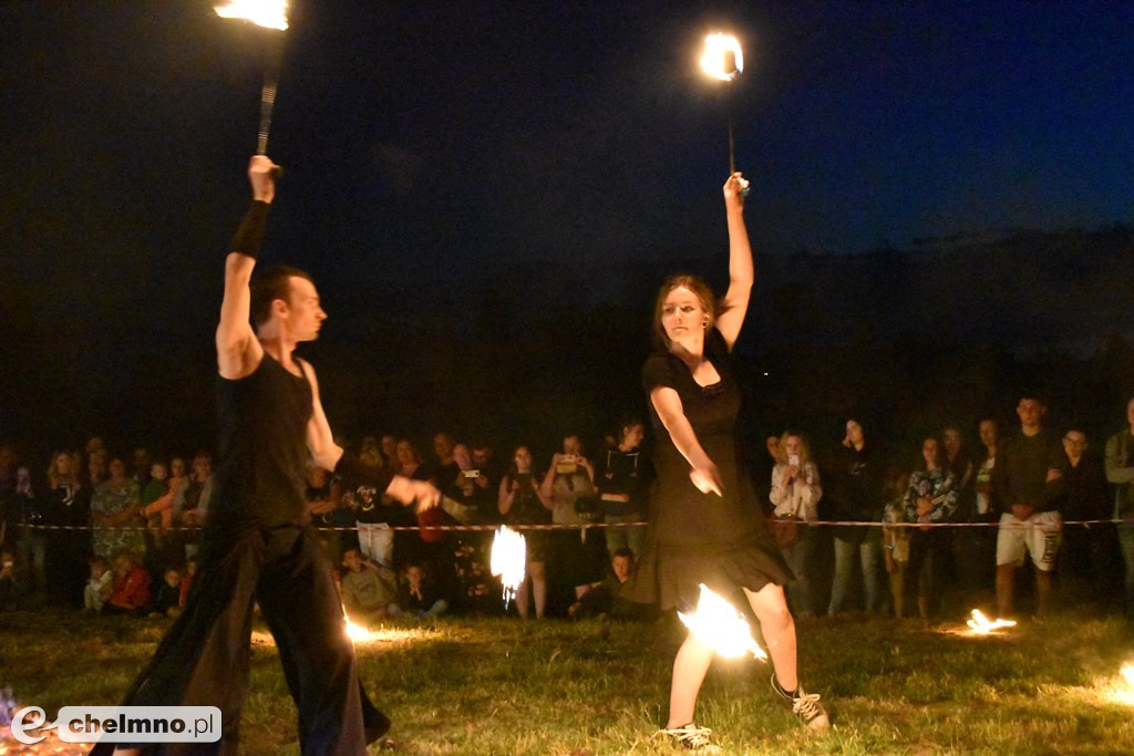 Efektowny pokaz Fire Show nad Jeziorem Starogrodzkim