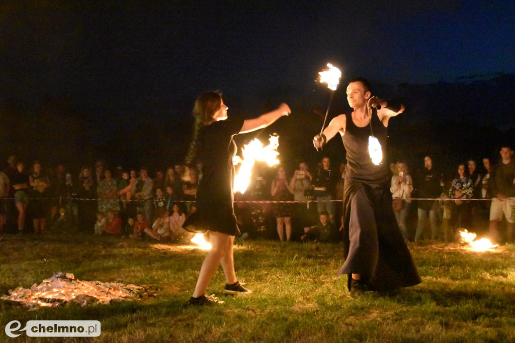 Efektowny pokaz Fire Show nad Jeziorem Starogrodzkim