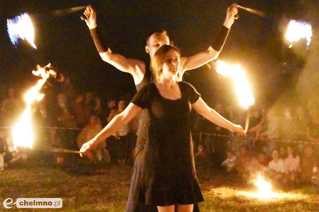 Efektowny pokaz Fire Show nad Jeziorem Starogrodzkim