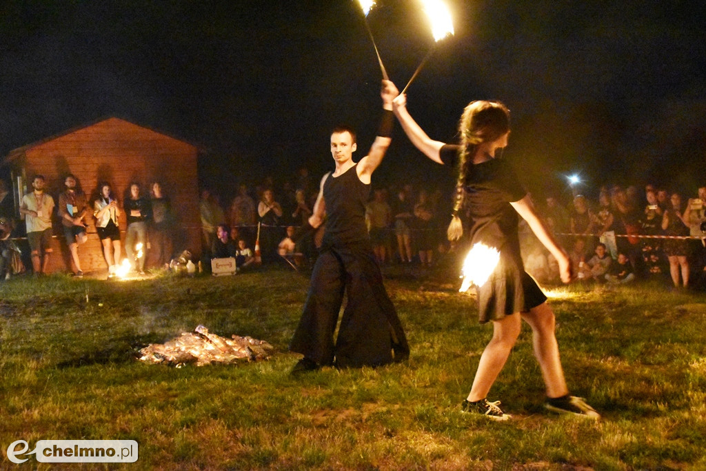 Efektowny pokaz Fire Show nad Jeziorem Starogrodzkim