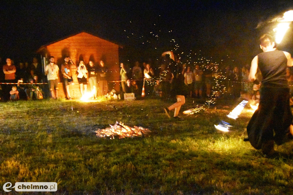 Efektowny pokaz Fire Show nad Jeziorem Starogrodzkim