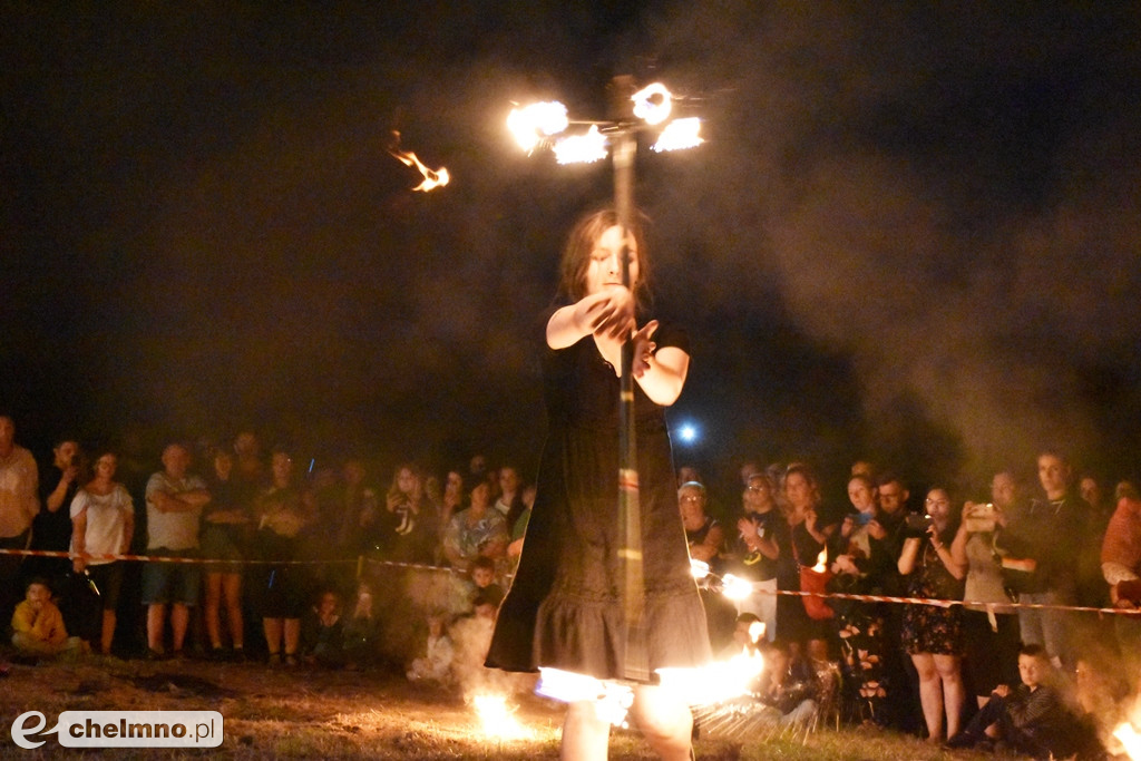 Efektowny pokaz Fire Show nad Jeziorem Starogrodzkim