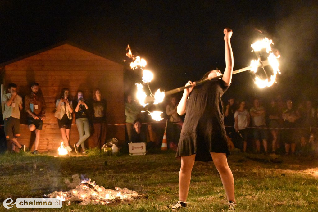 Efektowny pokaz Fire Show nad Jeziorem Starogrodzkim