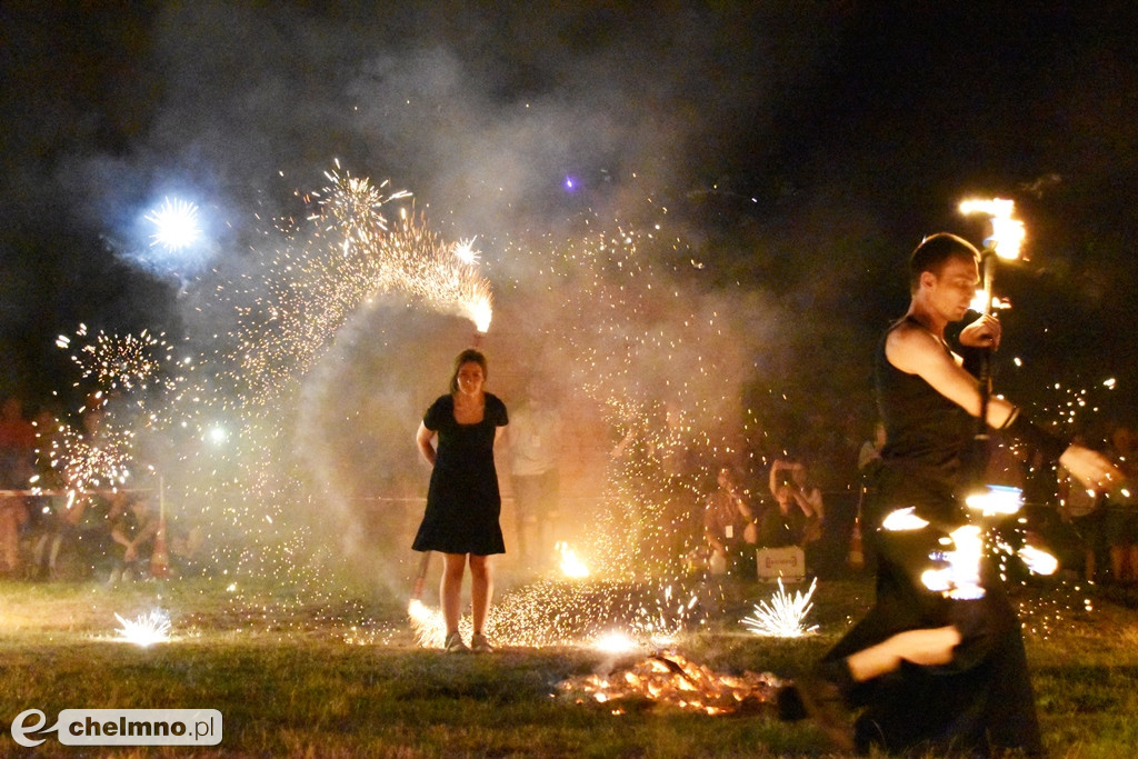 Efektowny pokaz Fire Show nad Jeziorem Starogrodzkim