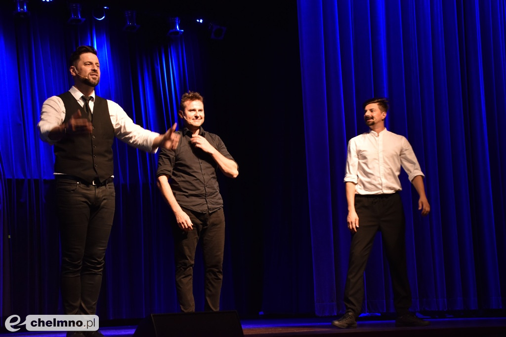 Kabaret Paranienormalni bawił publiczność w chełmińskim kinoteatrze