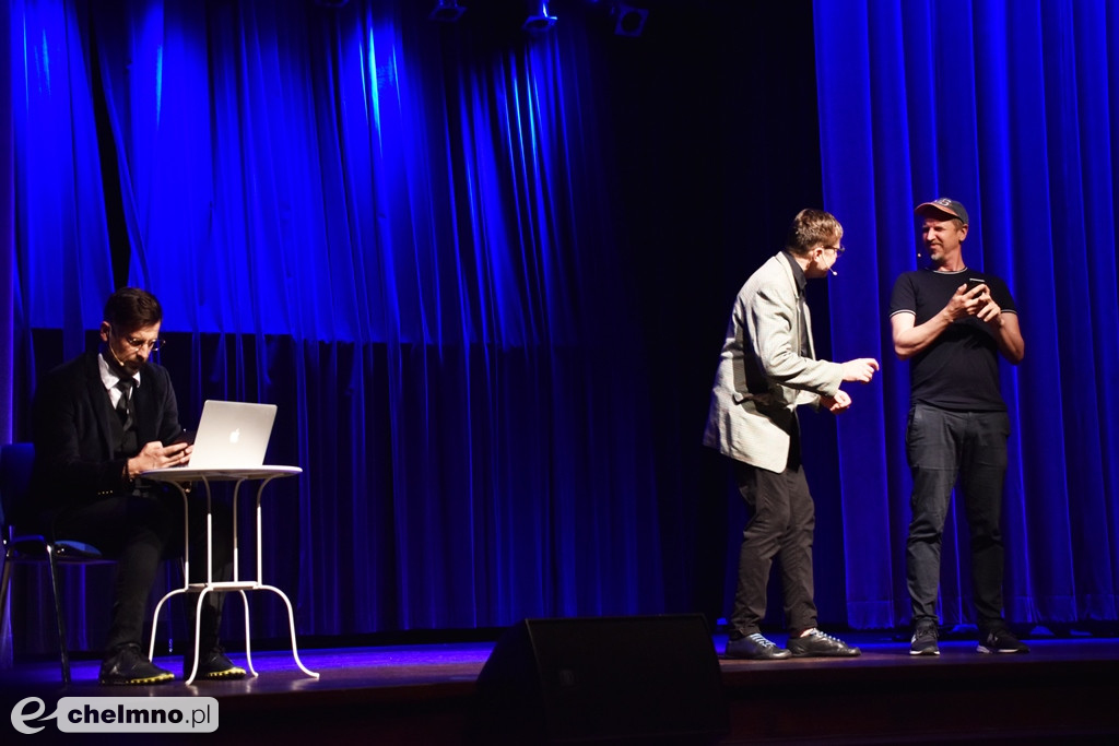Kabaret Paranienormalni bawił publiczność w chełmińskim kinoteatrze
