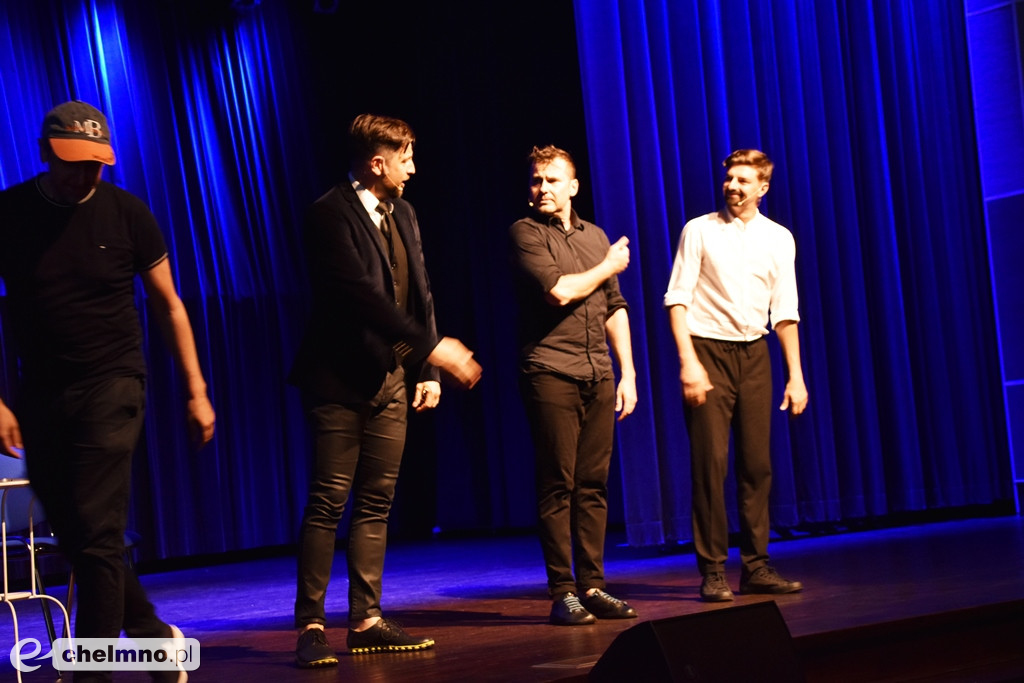 Kabaret Paranienormalni bawił publiczność w chełmińskim kinoteatrze