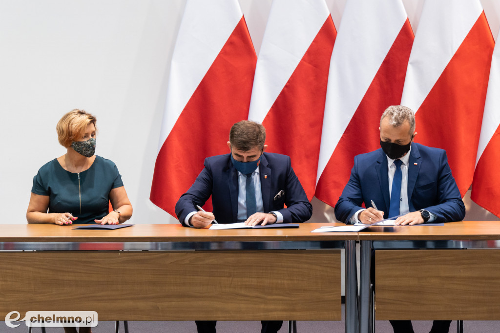 Podpisanie umów na inwestycje