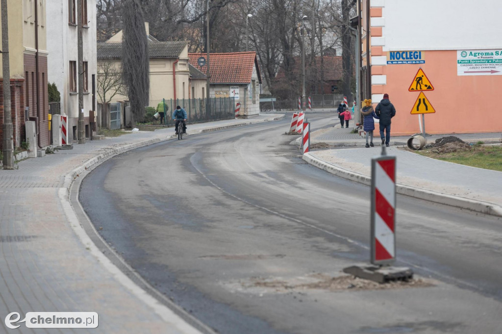 Wojewódzka droga w Pakości teraz równa jak stół