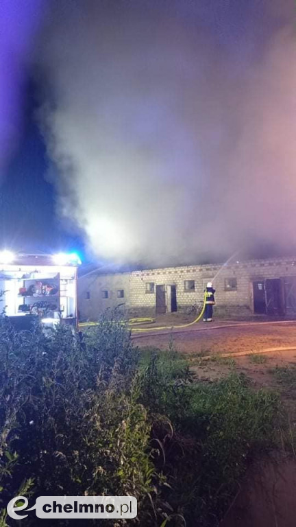 Po uderzeniu pioruna zapaliła się stodoła