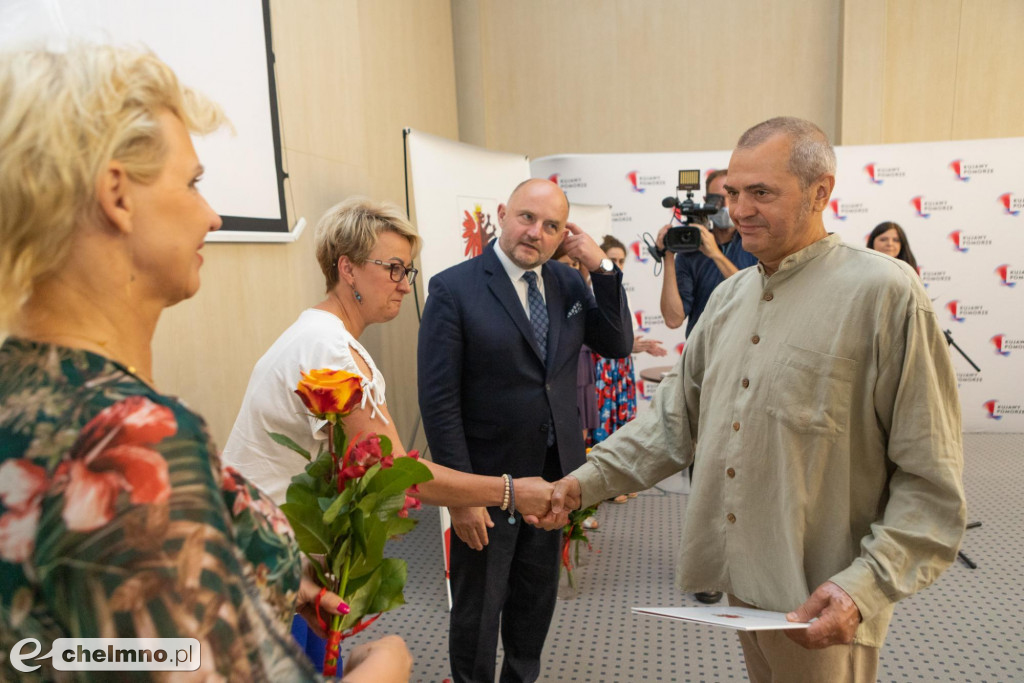 Artyści z marszałkowskimi stypendiami