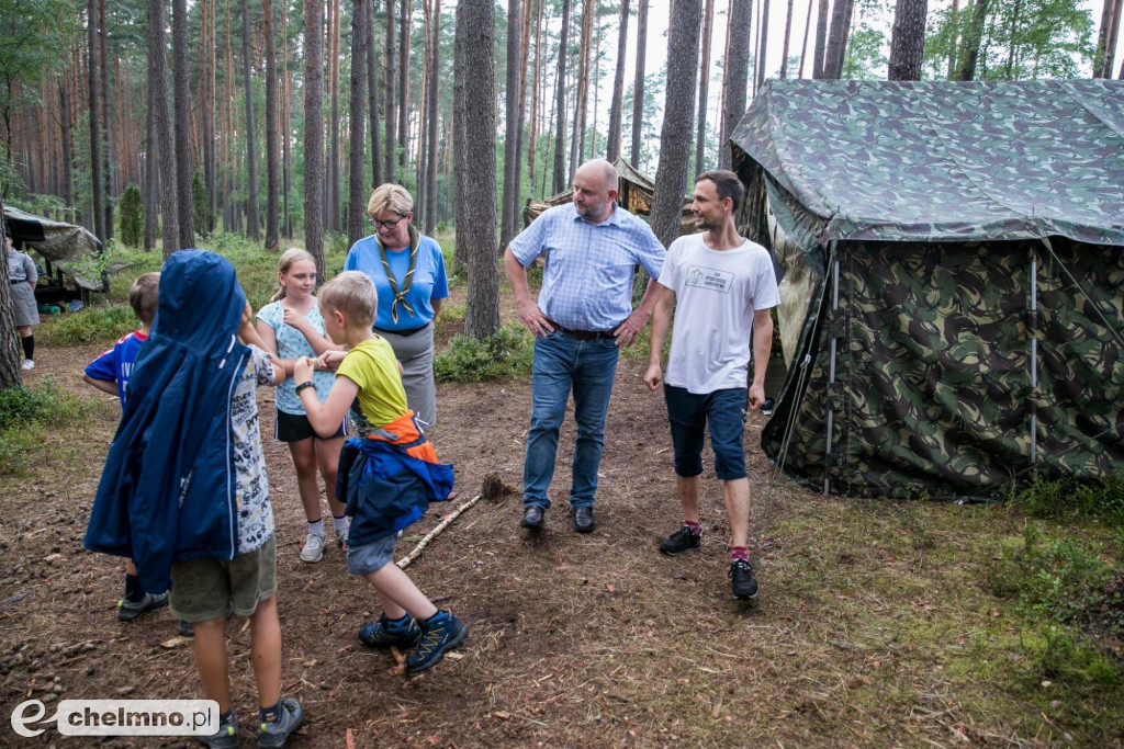 Z harcerskim pozdrowieniem z Białej