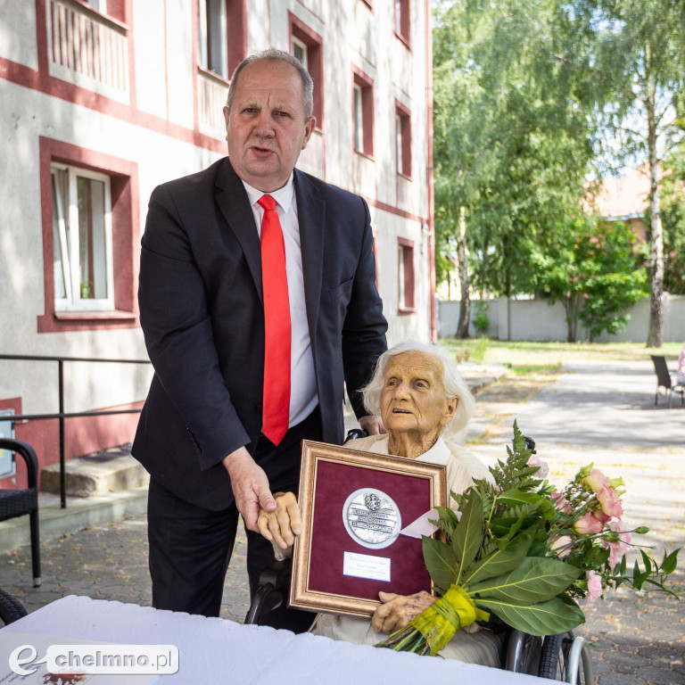 Medal dla stuletniej mieszkanki Grudziądza