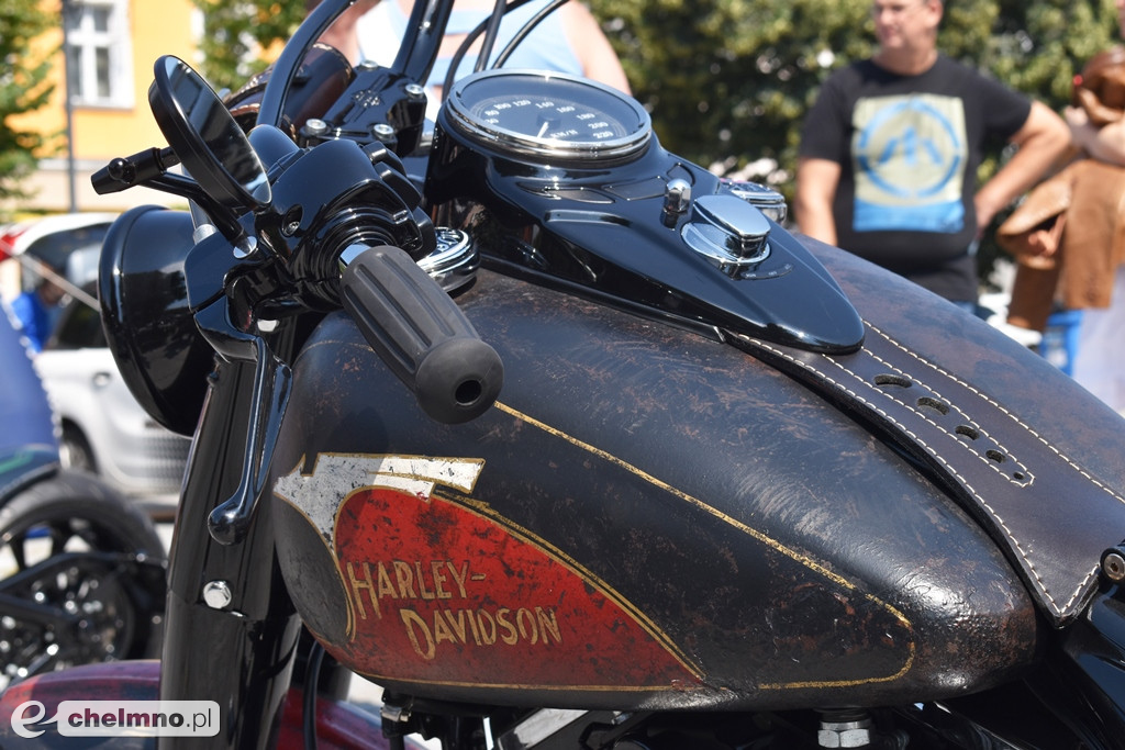 Szaleństwo motoryzacyjne na chełmińskim Rynku