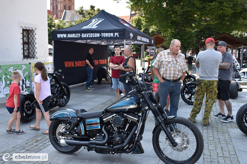 Szaleństwo motoryzacyjne na chełmińskim Rynku
