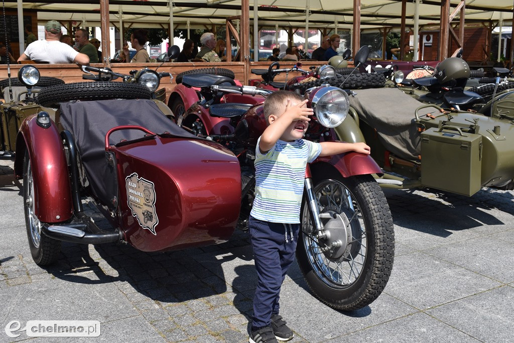 Szaleństwo motoryzacyjne na chełmińskim Rynku