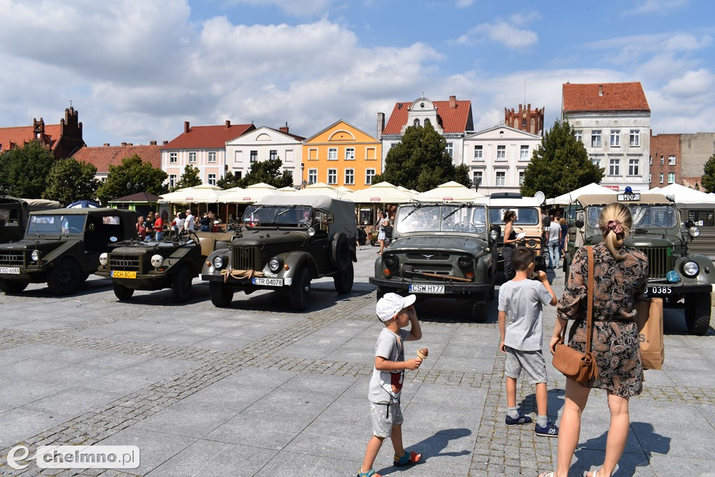 Szaleństwo motoryzacyjne na chełmińskim Rynku