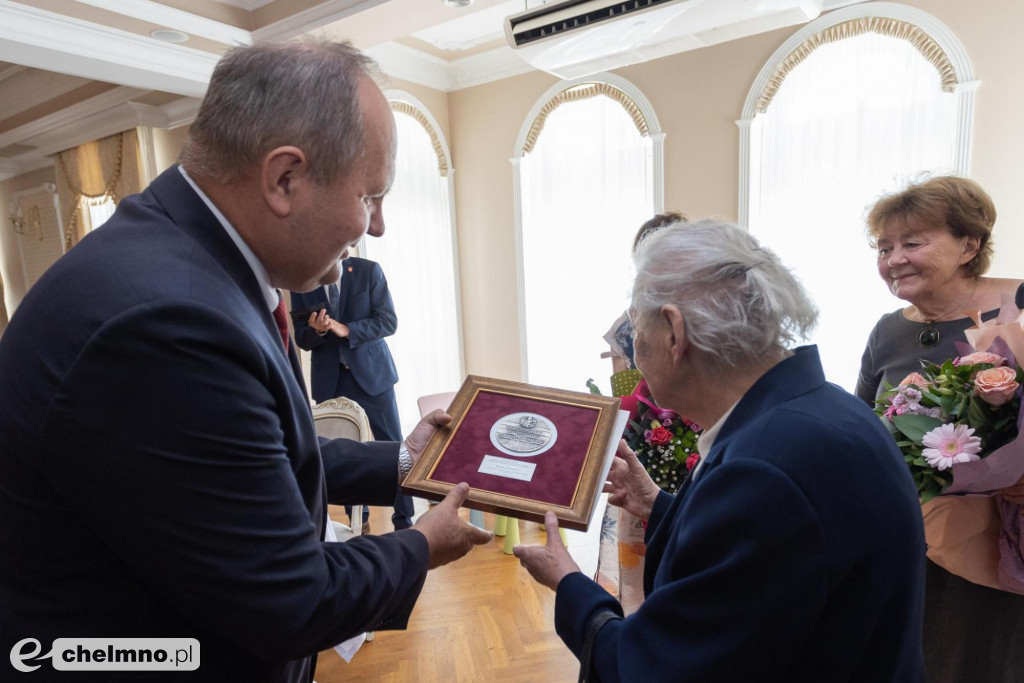 Dwusetny medal Unitas Durat i życzenia dwustu lat