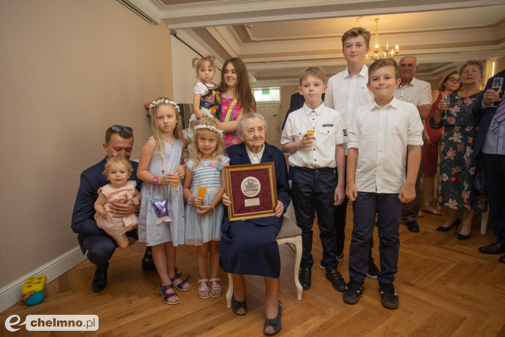 Dwusetny medal Unitas Durat i życzenia dwustu lat