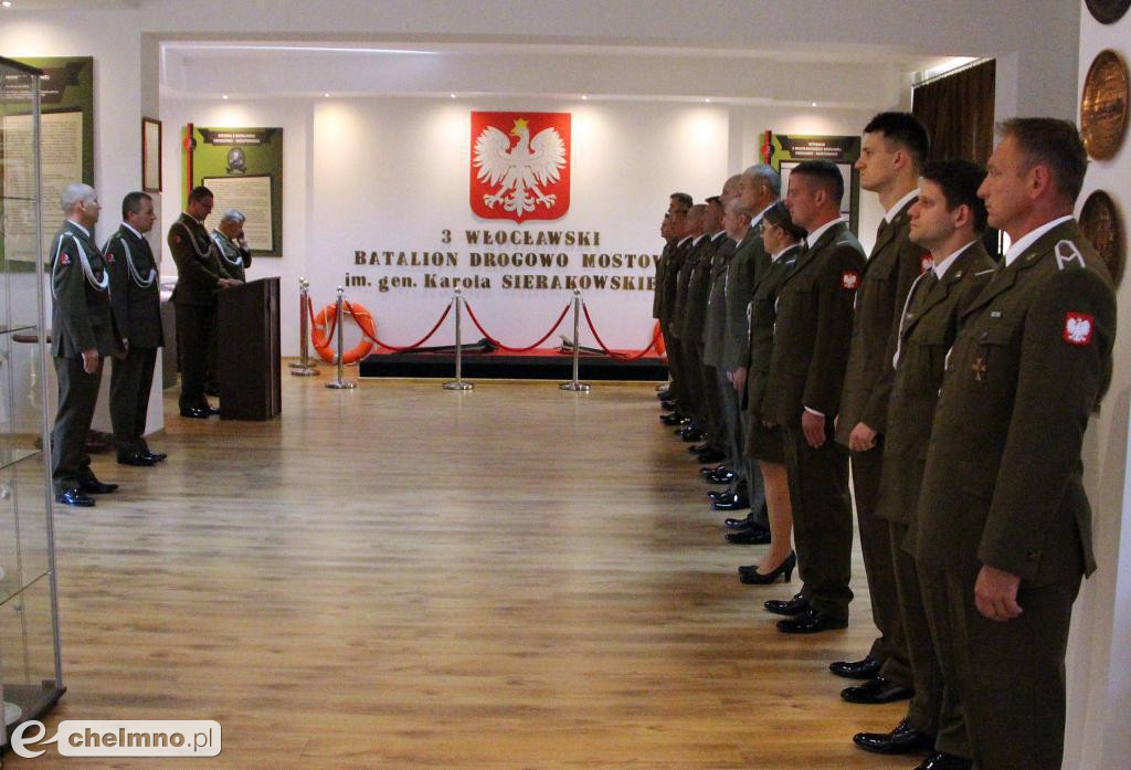 Uroczysta zbiórka z okazji Święta Wojska Polskiego