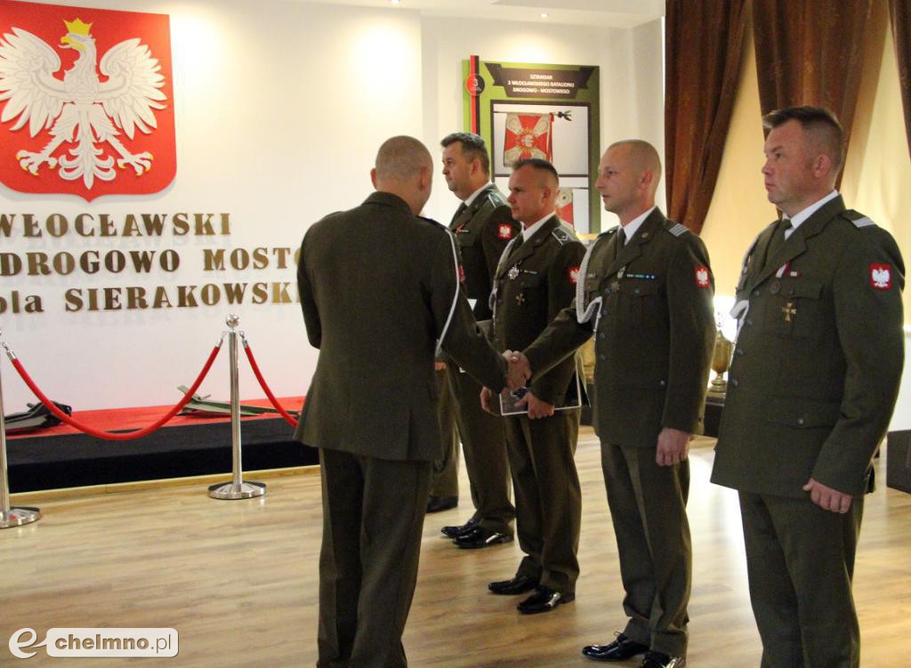 Uroczysta zbiórka z okazji Święta Wojska Polskiego