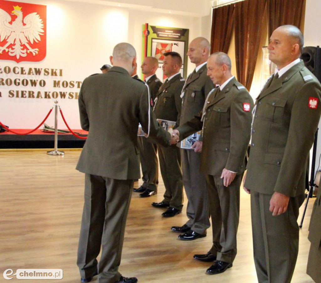 Uroczysta zbiórka z okazji Święta Wojska Polskiego