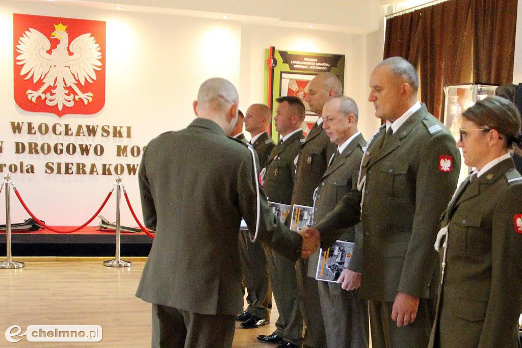 Uroczysta zbiórka z okazji Święta Wojska Polskiego