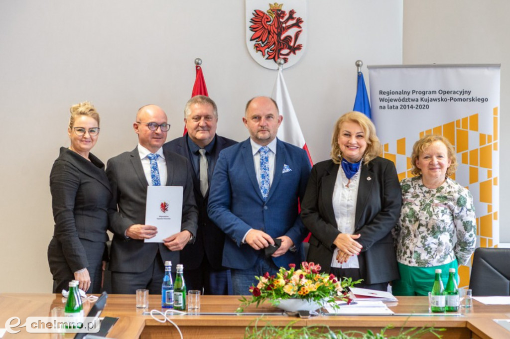 Umowy RPO: fajans we Włocławku, arteria w Grudziądzu