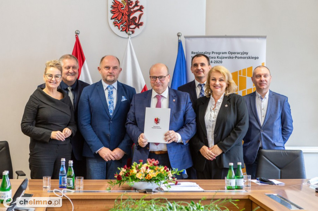 Umowy RPO: fajans we Włocławku, arteria w Grudziądzu