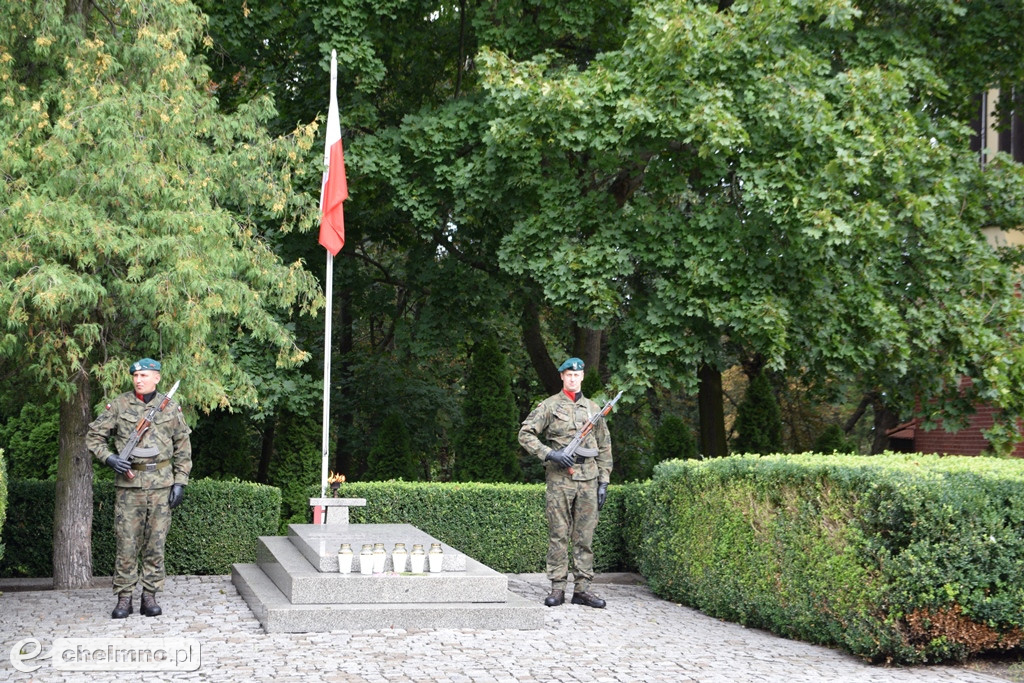 Uroczystość złożenia kwiatów na Grobie Nieznanego Żołnierza
