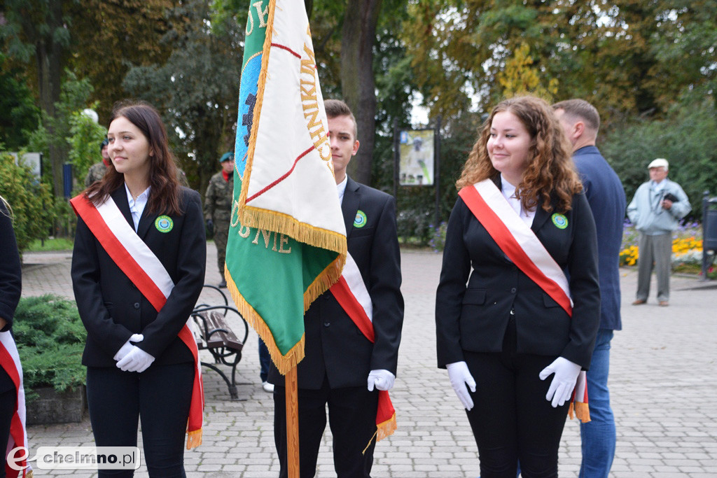 Uroczystość złożenia kwiatów na Grobie Nieznanego Żołnierza