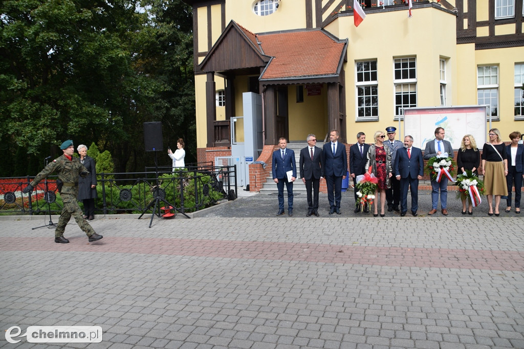 Uroczystość złożenia kwiatów na Grobie Nieznanego Żołnierza
