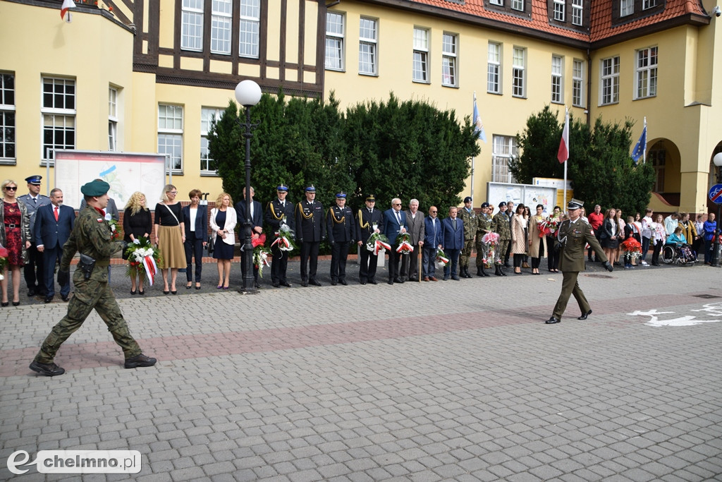 Uroczystość złożenia kwiatów na Grobie Nieznanego Żołnierza