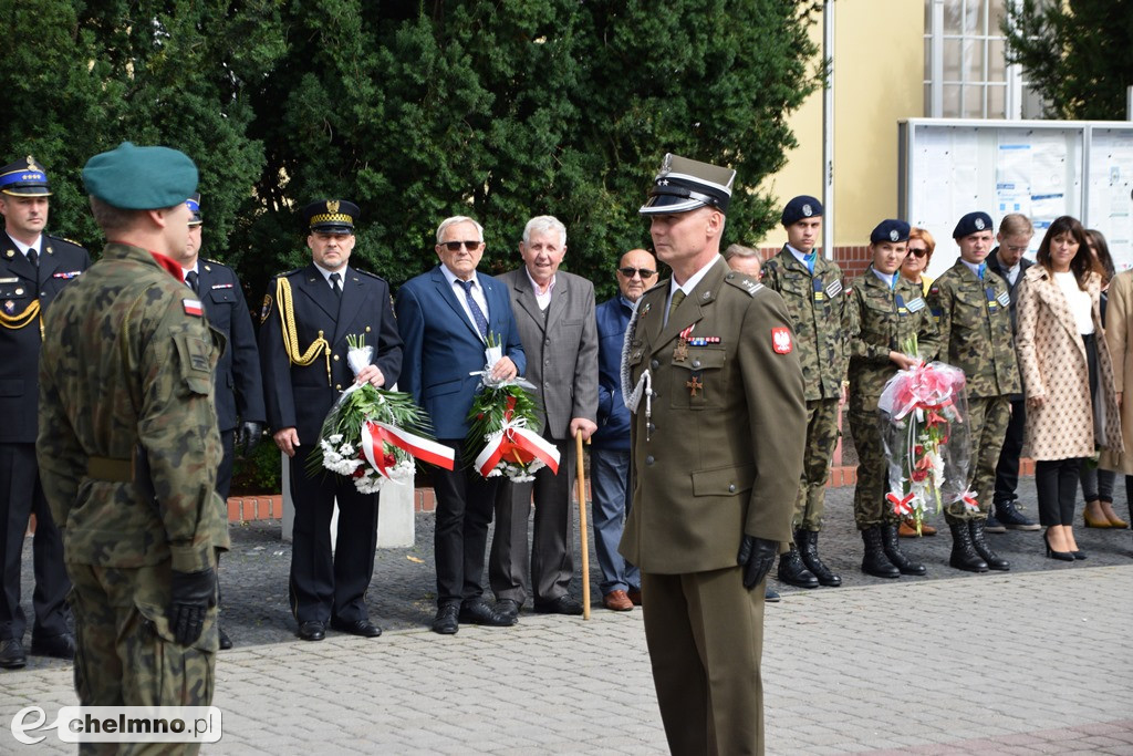 Uroczystość złożenia kwiatów na Grobie Nieznanego Żołnierza
