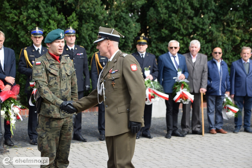 Uroczystość złożenia kwiatów na Grobie Nieznanego Żołnierza