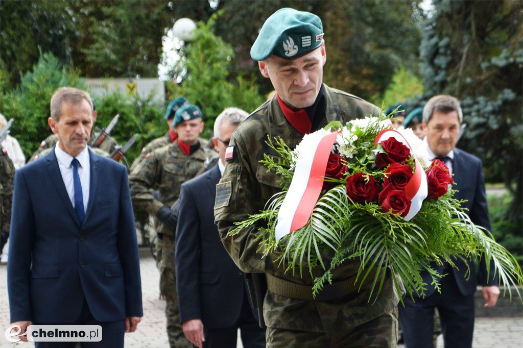 Uroczystość złożenia kwiatów na Grobie Nieznanego Żołnierza