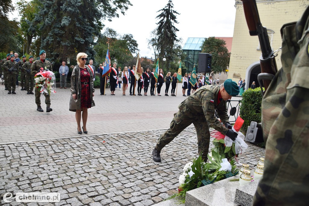 Uroczystość złożenia kwiatów na Grobie Nieznanego Żołnierza