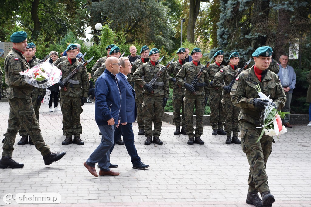 Uroczystość złożenia kwiatów na Grobie Nieznanego Żołnierza