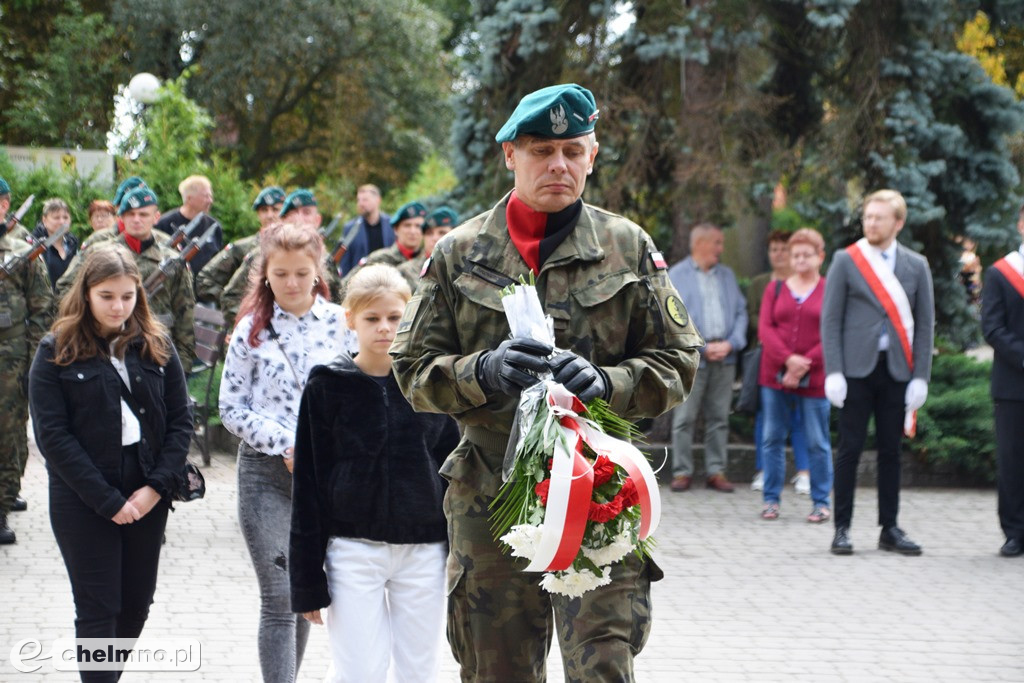Uroczystość złożenia kwiatów na Grobie Nieznanego Żołnierza