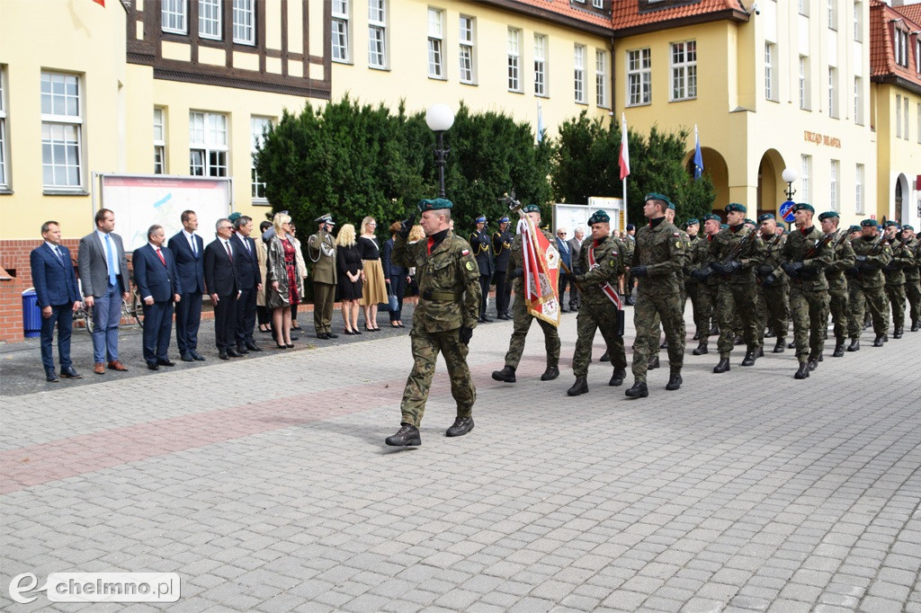 Uroczystość złożenia kwiatów na Grobie Nieznanego Żołnierza