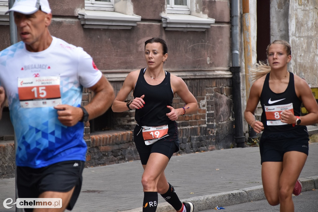 Rozpoczął się Półmaraton Mondi dla amatorów
