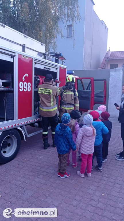Spotkanie przedszkolaków ze strażakami