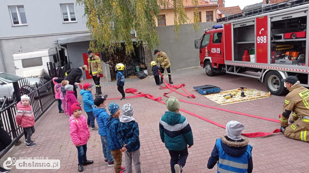 Spotkanie przedszkolaków ze strażakami