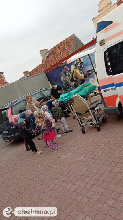 Spotkanie przedszkolaków ze strażakami