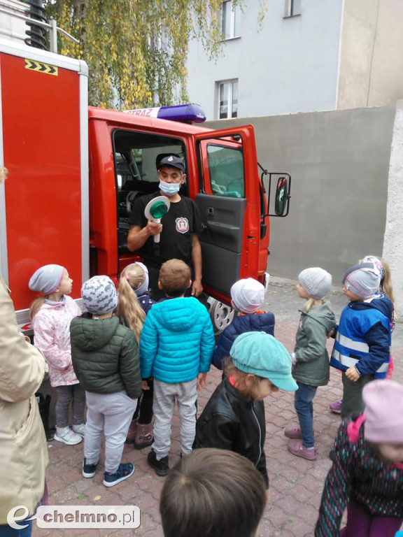 Spotkanie przedszkolaków ze strażakami