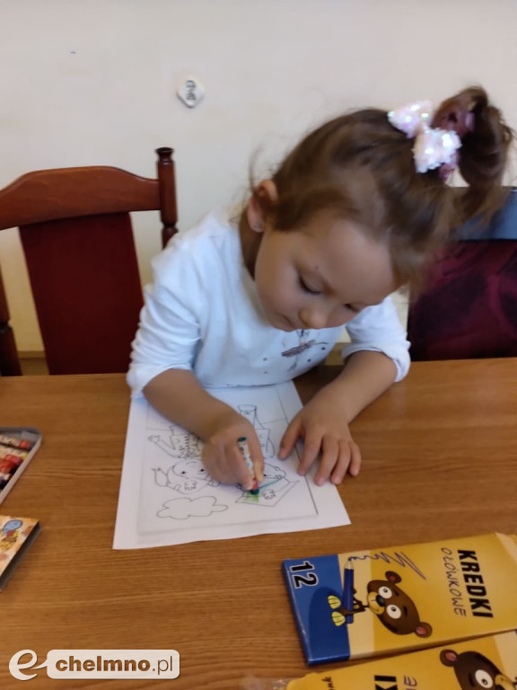 Przedszkolaki na lekcji patriotycznej