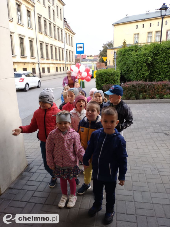 Przedszkolaki na lekcji patriotycznej