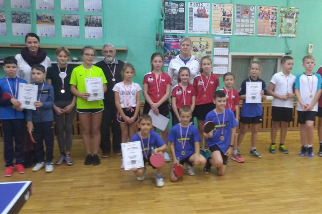 Powiatowe zawody tenisa stołowego