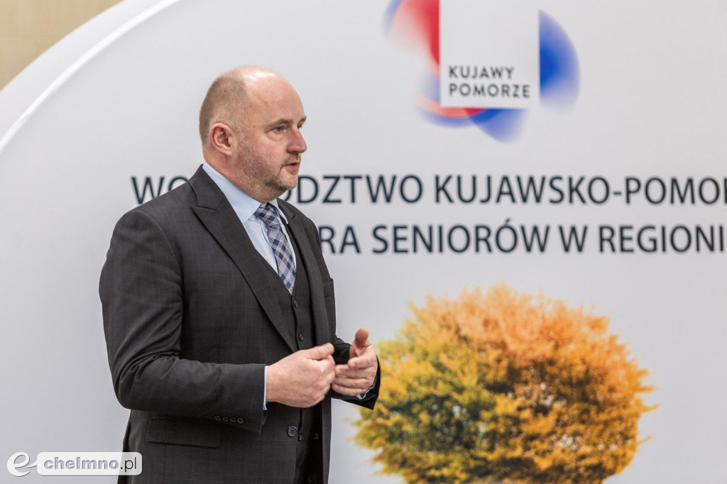 Bransoletki życia – takiego wsparcia oczekują seniorzy