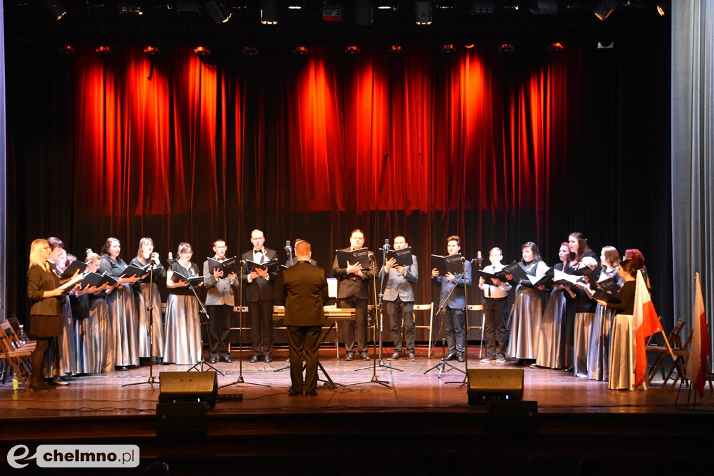 Patriotyczny koncert Collegium Cantorum w Rondzie